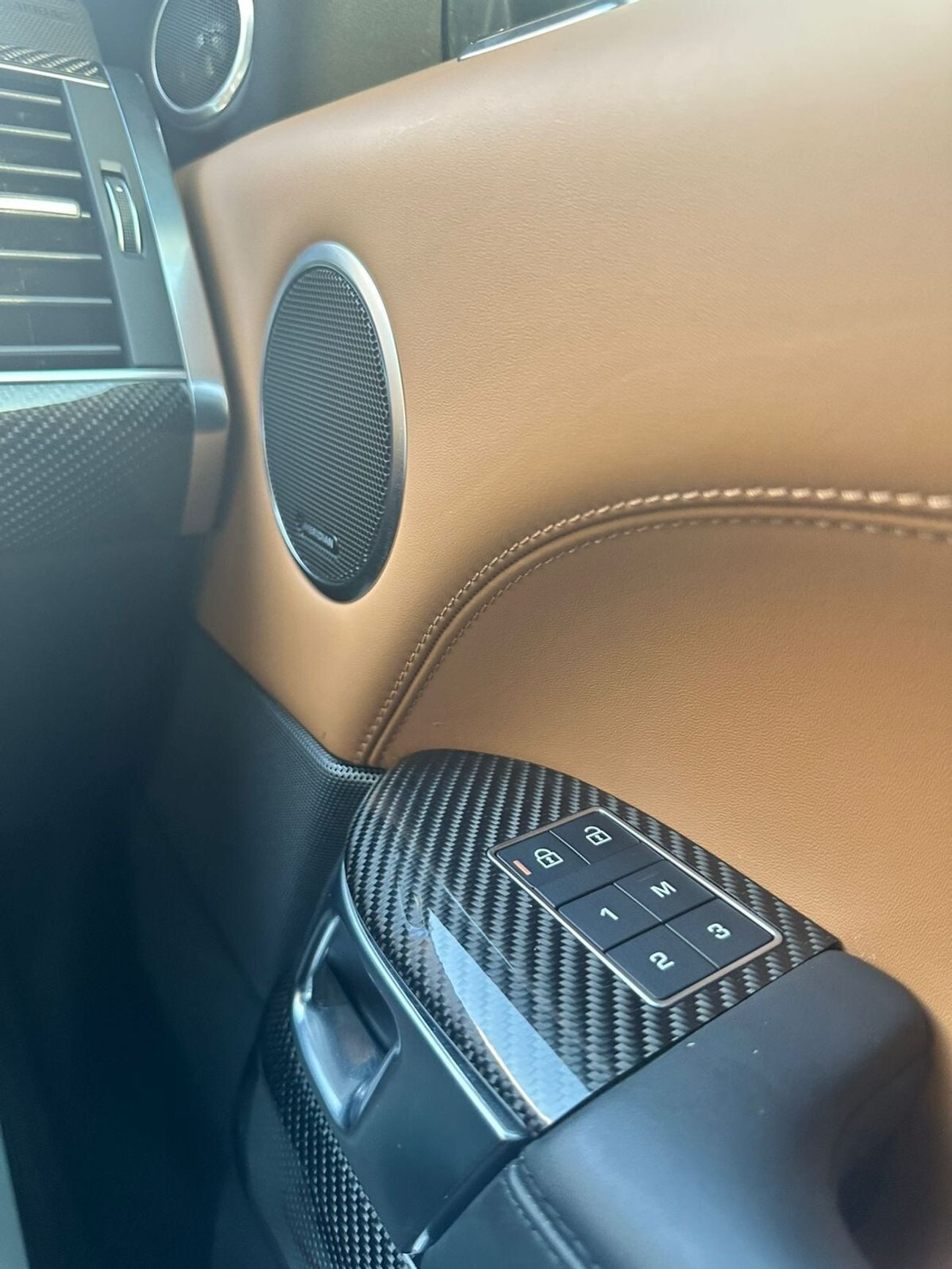 Land Rover Range Rover Sport SVR 5.0L (575 HP) AWD