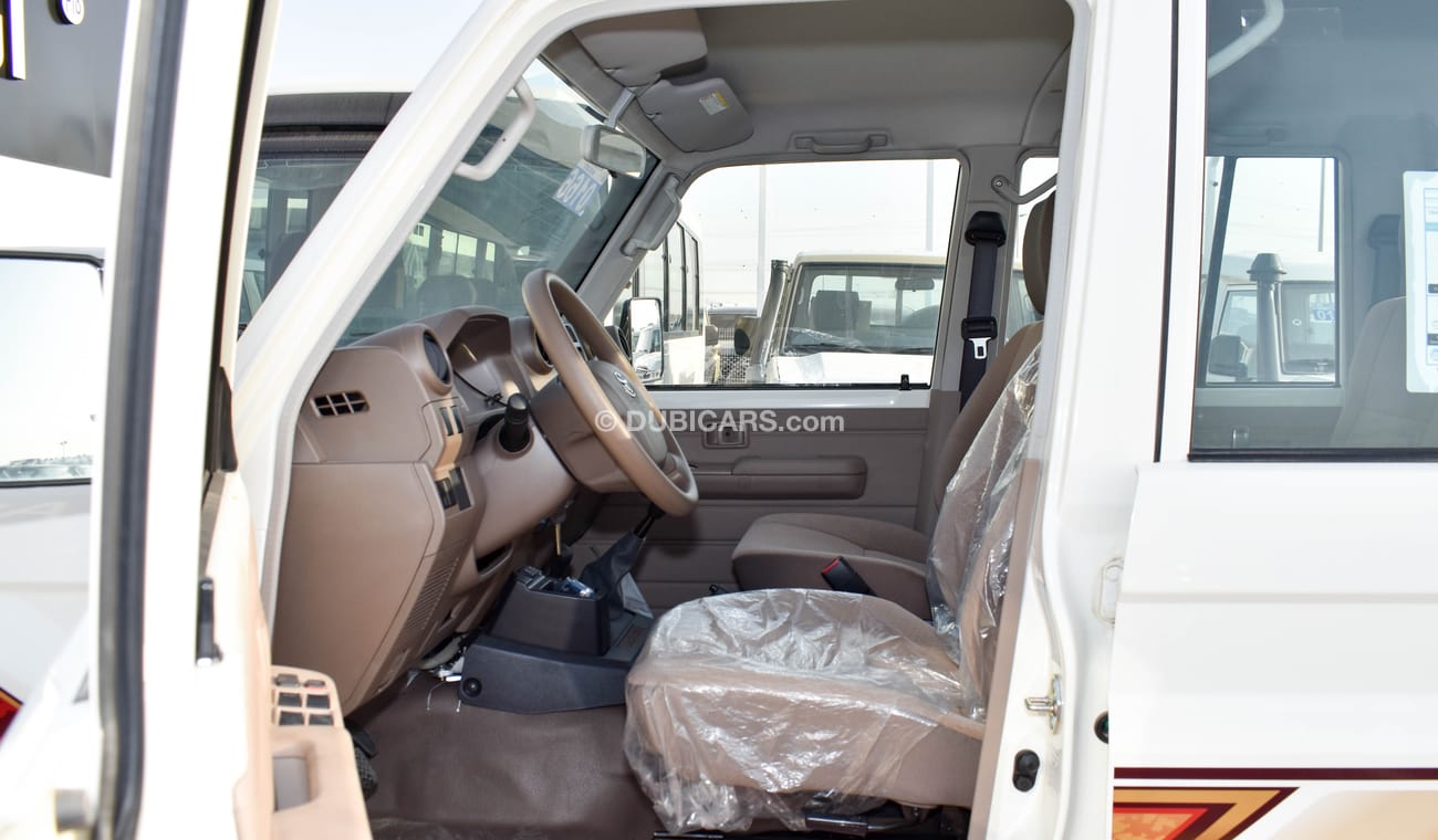 Toyota Land Cruiser Pick Up LC79 DC 4.5L V8 MT YM 2023