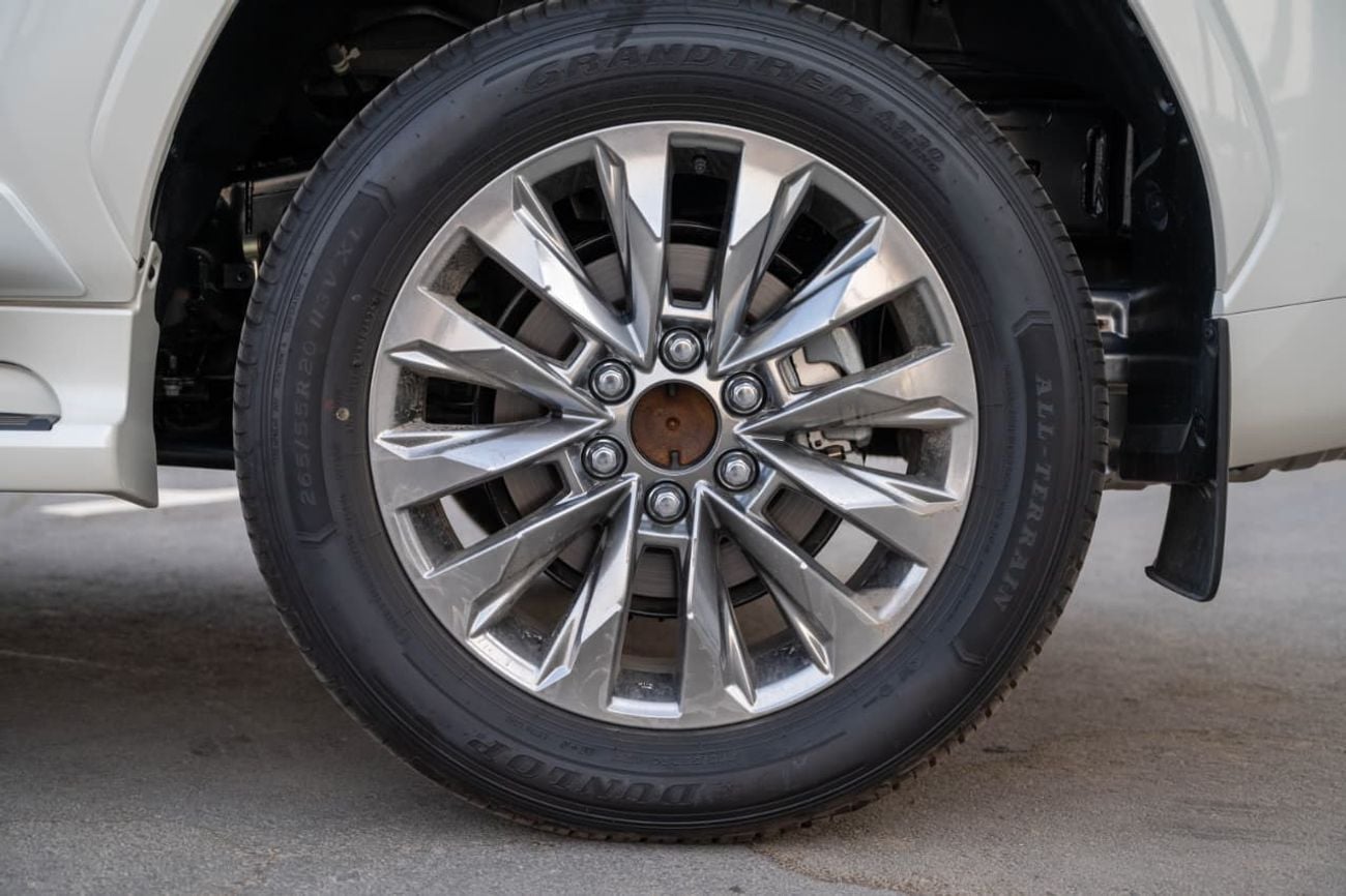 Toyota Land Cruiser GXR 4.0L PETROL -V2 AT 2026 MODEL