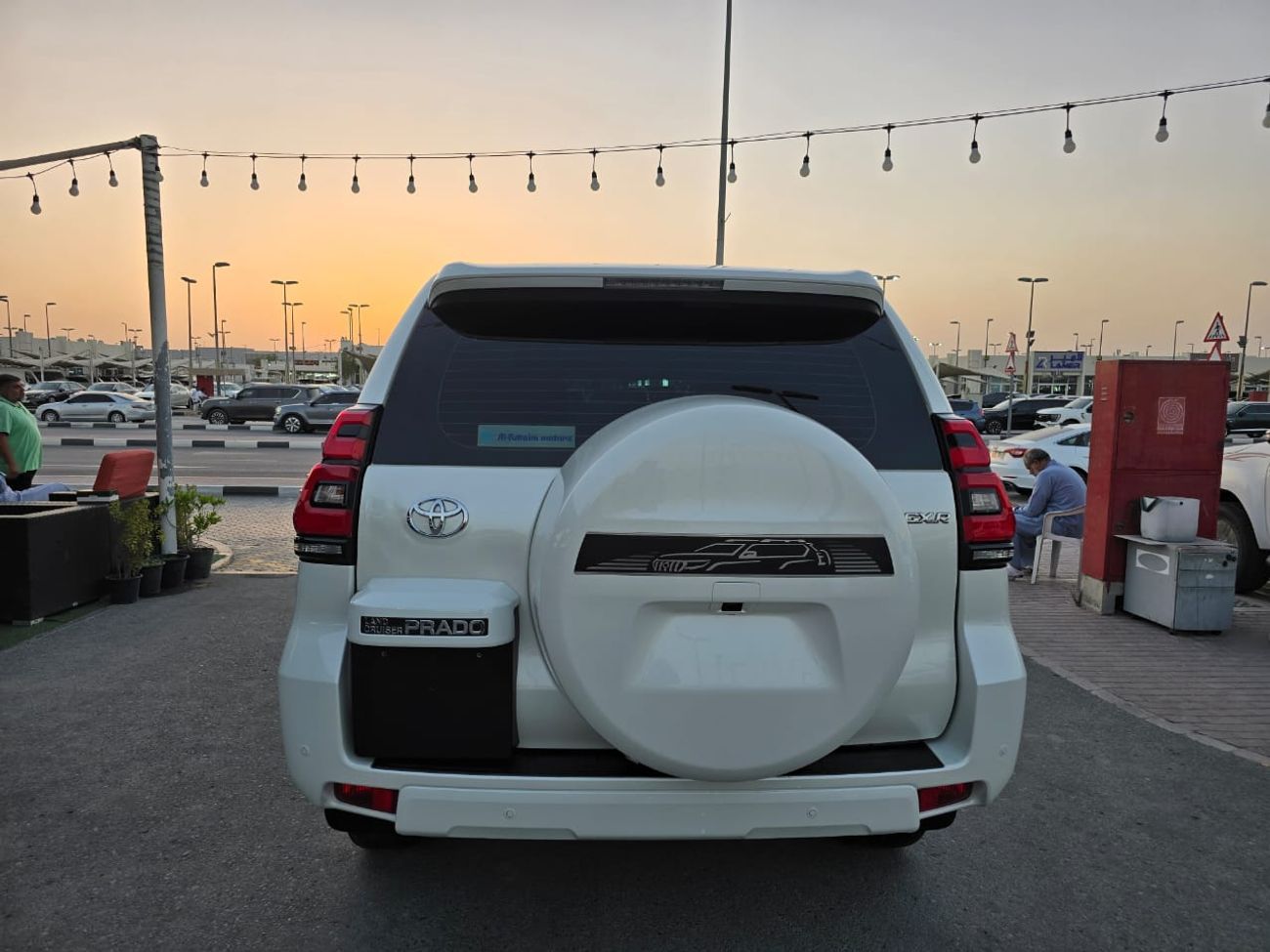 Toyota Prado GXR 4.0L 4WD TOYOTA PRADO 2023 GCC V6 ENGINE 4.0L clean car without accident without paint same like