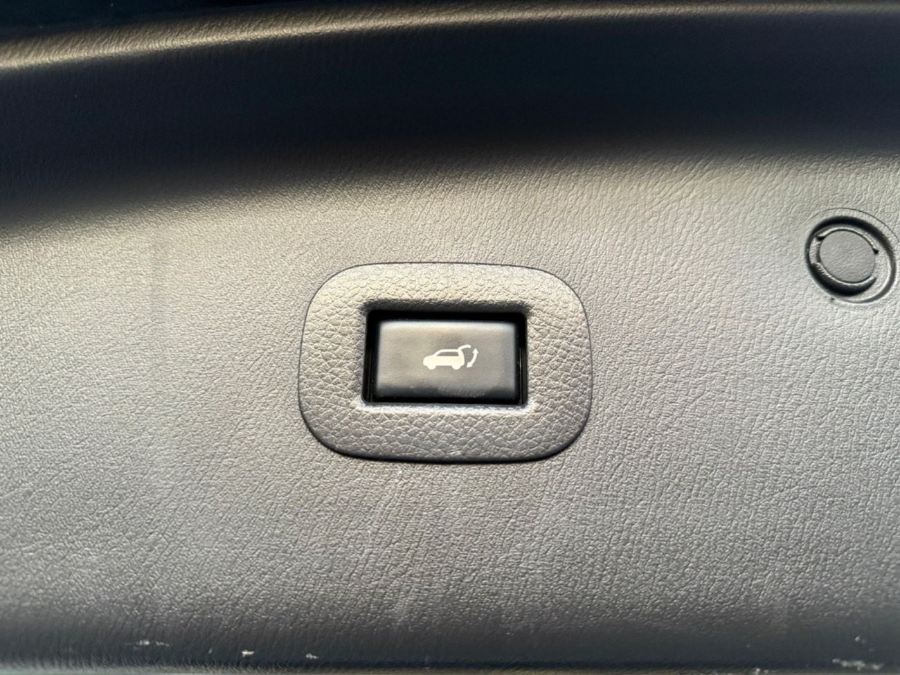 نيسان أرمادا Nissan Armada 4WD SV