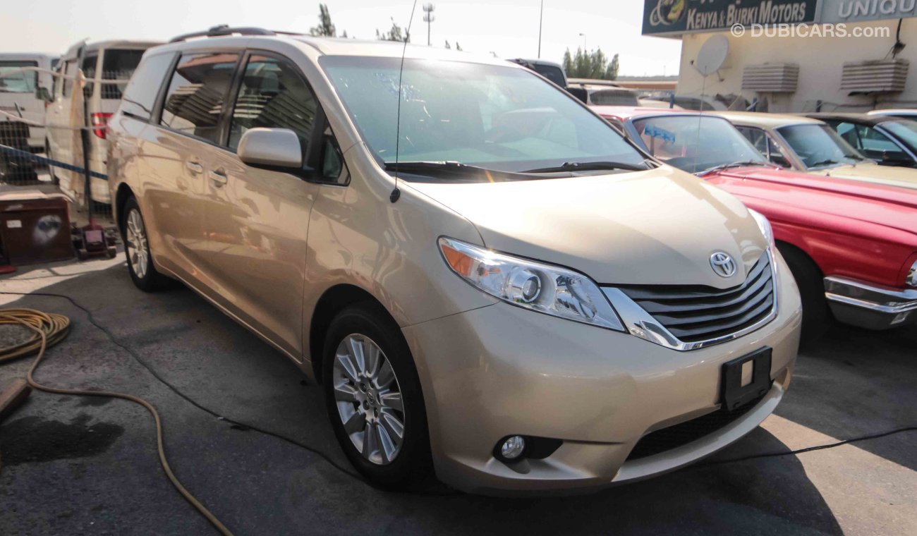 Toyota Sienna XLE