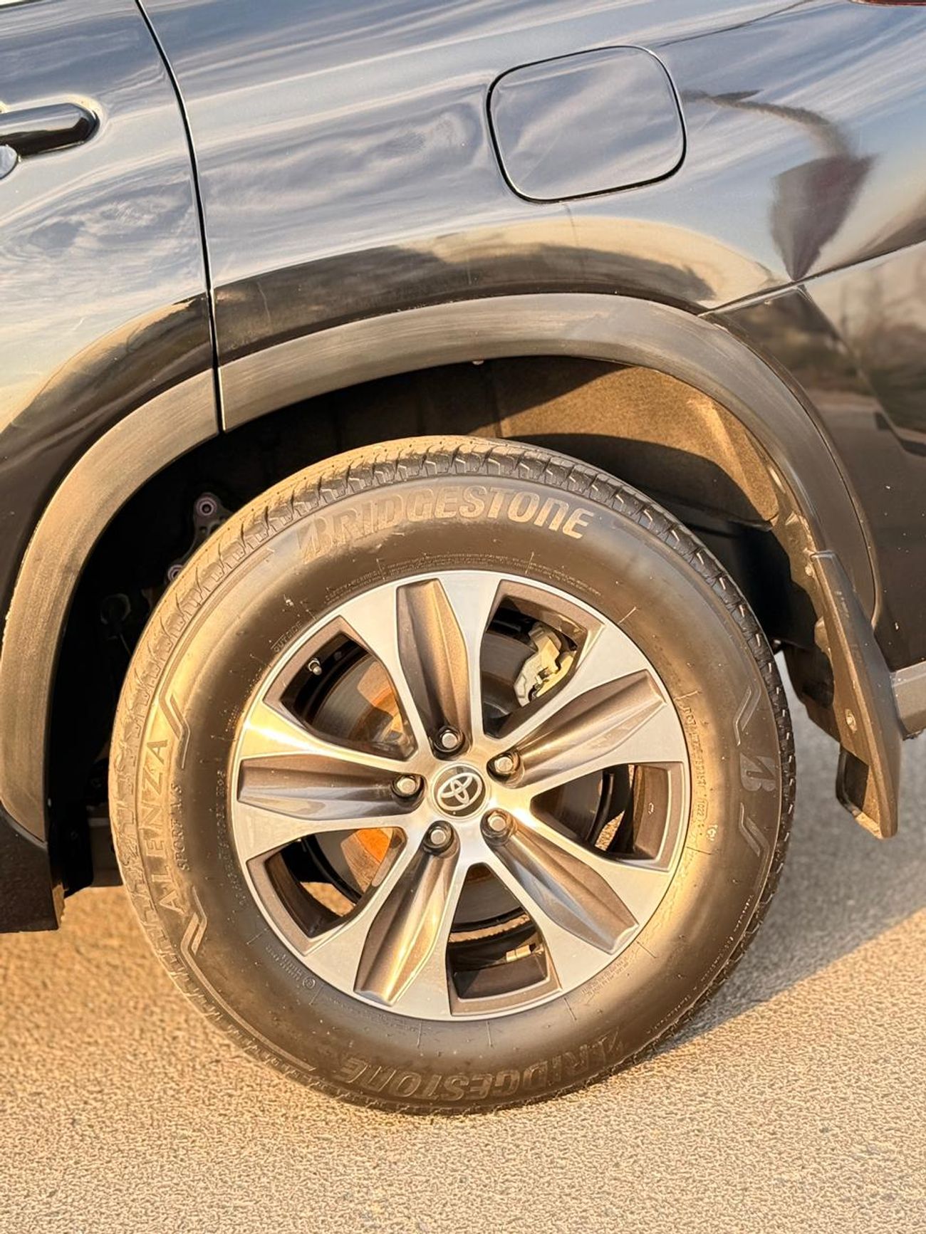 Toyota Highlander XLE 3.6 L Full Option