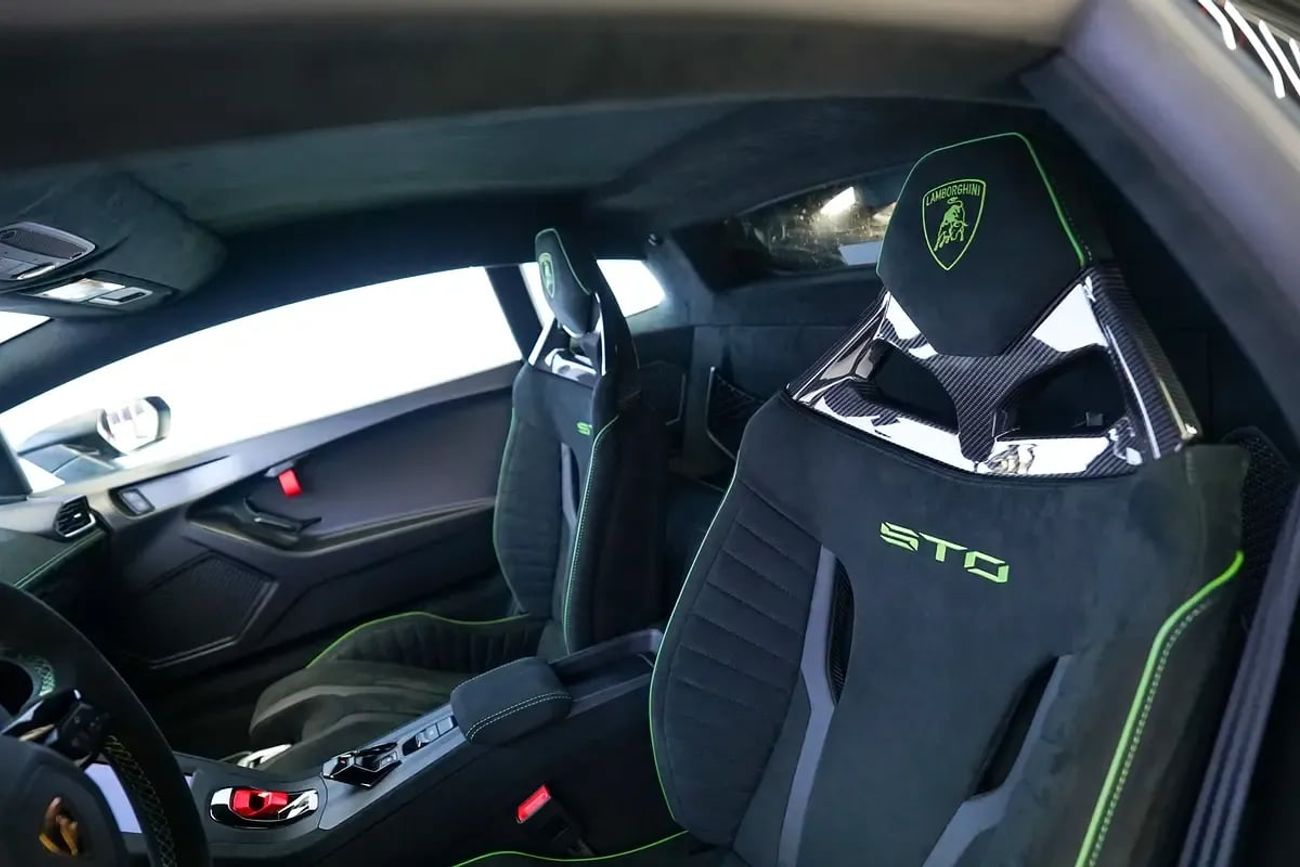 Lamborghini Huracan STO