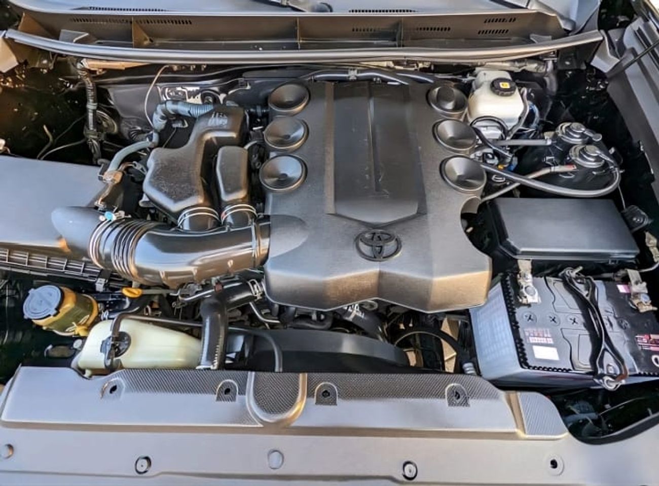 Toyota Prado TX-L 4.0L LHD-AUTOMATIC-PETROL-4WD-7 SEATS-5 DOORS