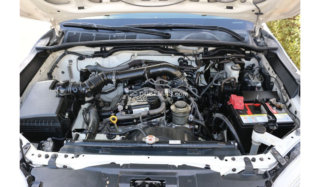 تويوتا هيلوكس GL تويوتا هايلكس 2018 حليجي جير عادي بترول فورويل