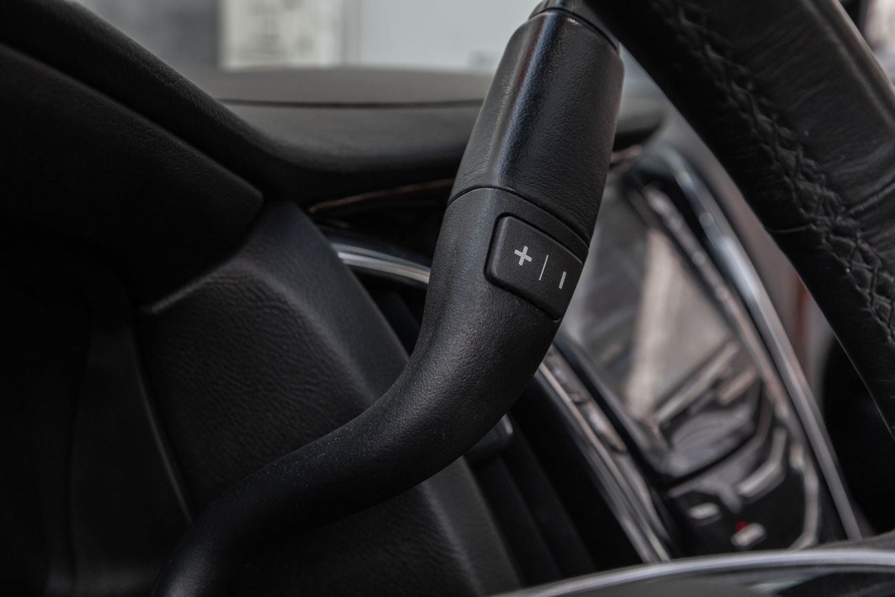 Cadillac Escalade Escalade Platinum | 2,429 P.M | 0% Downpayment | Adaptive Cruise!