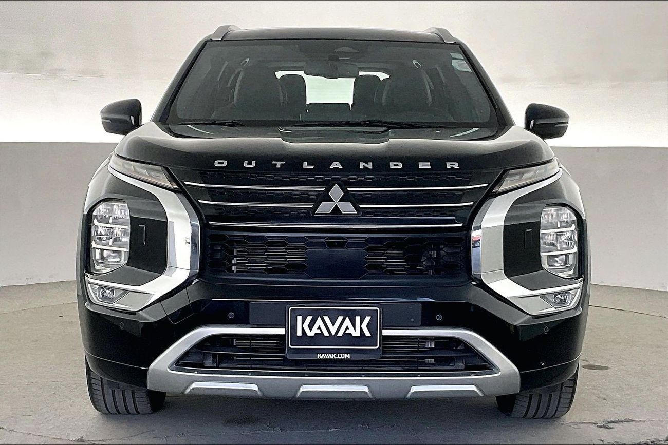 Mitsubishi Outlander Premium - Launch Edition | National Day Celebration | Guaranteed Warranty | 0 Down Payment