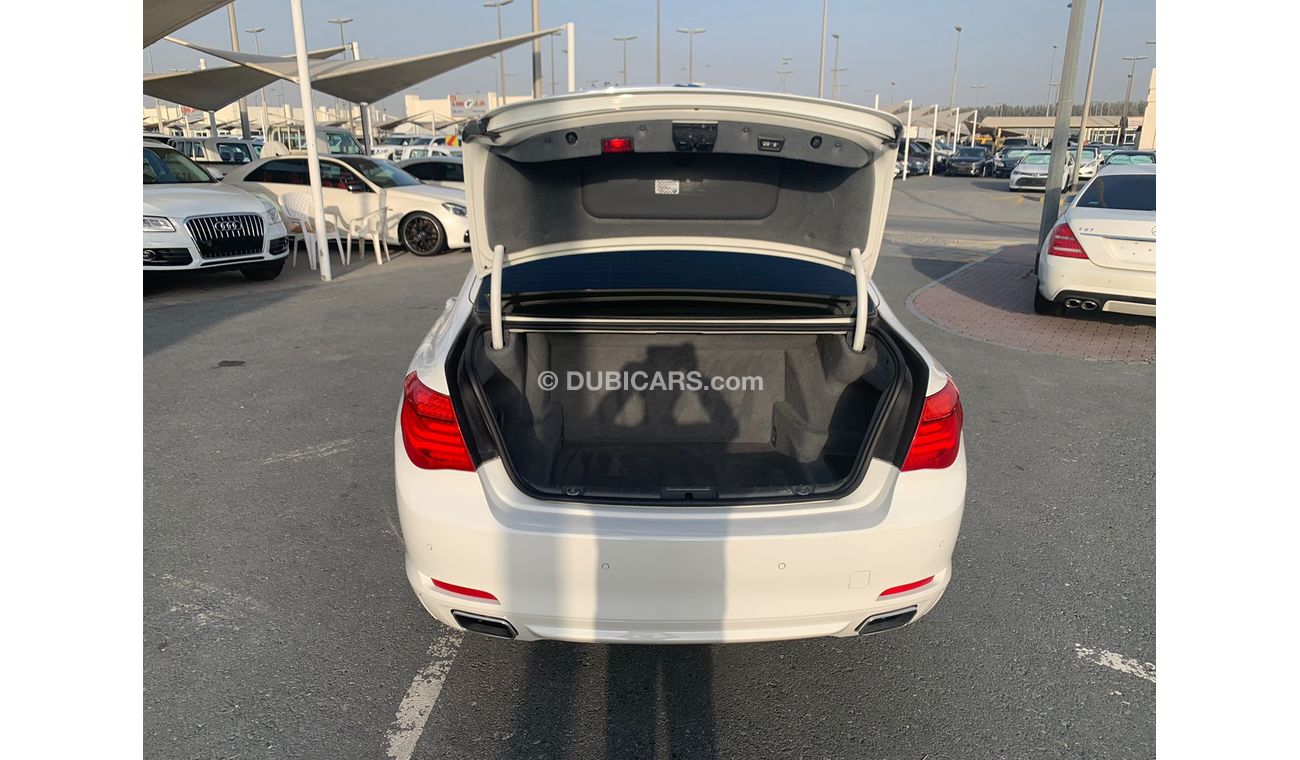 BMW 750Li BMW 750 Li_2011_Excellend_Condihich