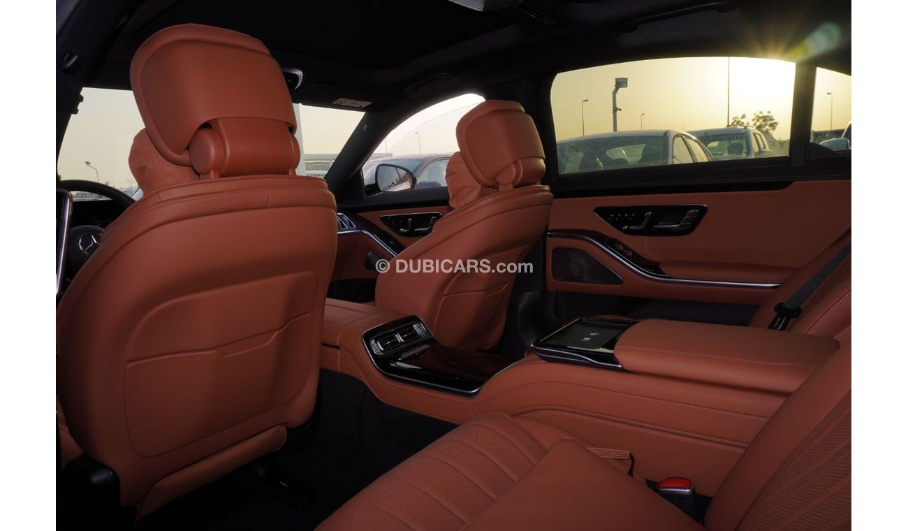 Mercedes-Benz S 580 2023 Mercedes Benz S580 4.0L V8 biturbo with Mild hybrid
