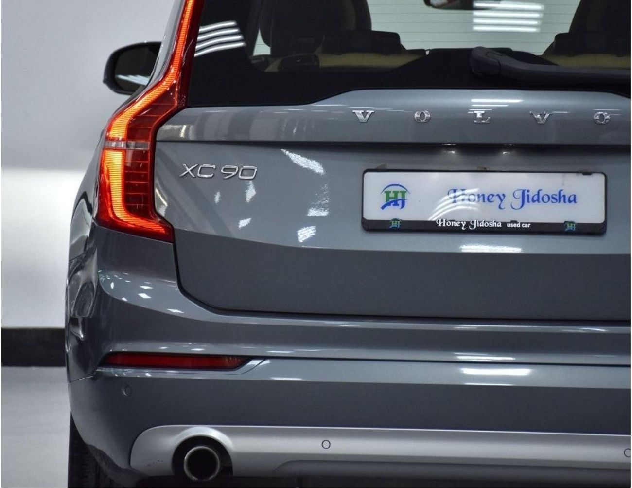 فولفو XC 90 EXCELLENT DEAL for our Volvo XC90 T5 AWD ( 2019 Model ) in Grey Color GCC Specs