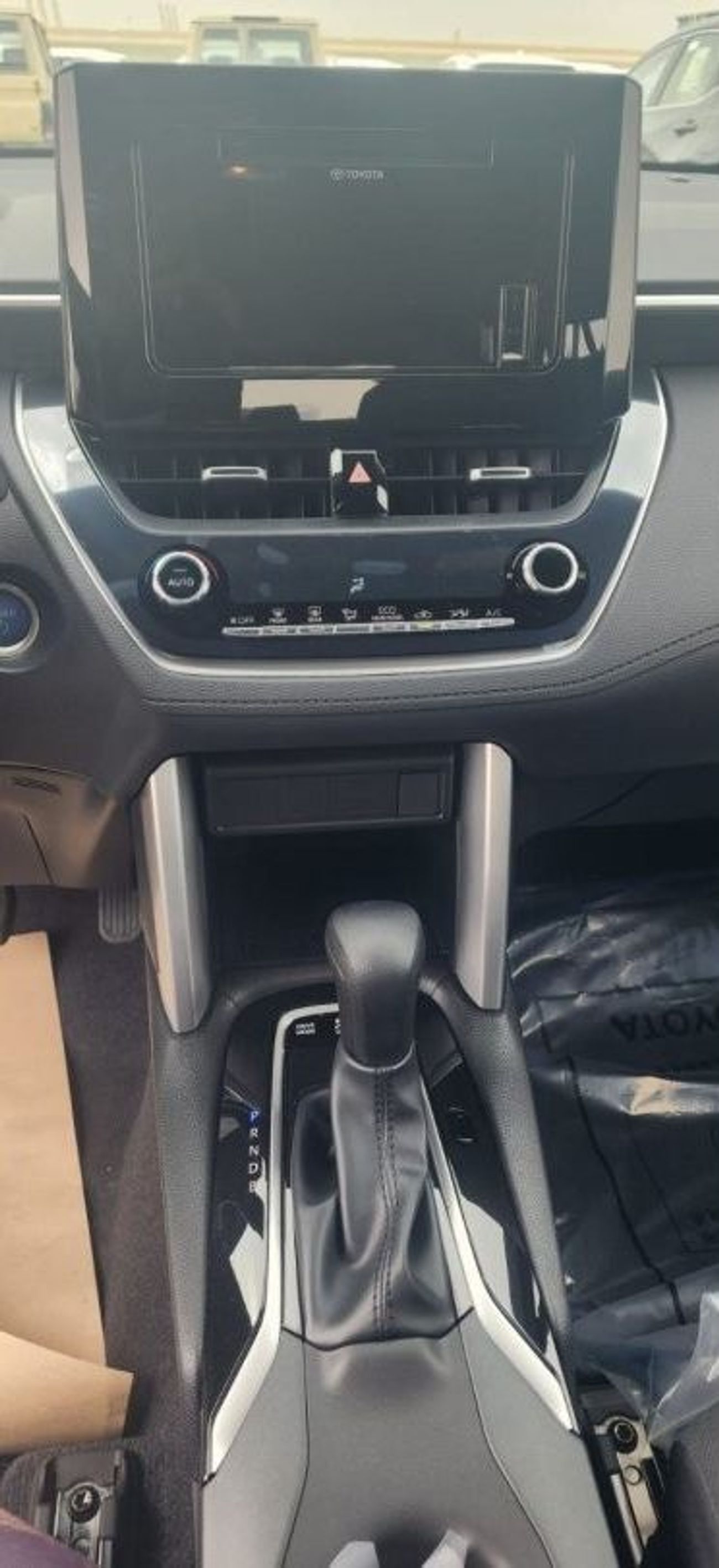 Toyota Corolla Cross 1.8L HYBRID 2025 GCC