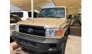 Toyota Land Cruiser Pick Up Toyota Landcruiser Pick Up S/C V6, model:2015. Excellent condition