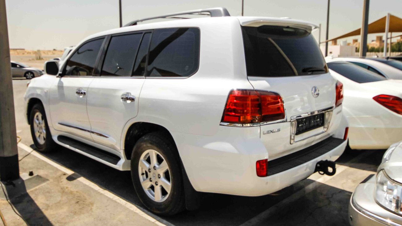 Lexus LX570
