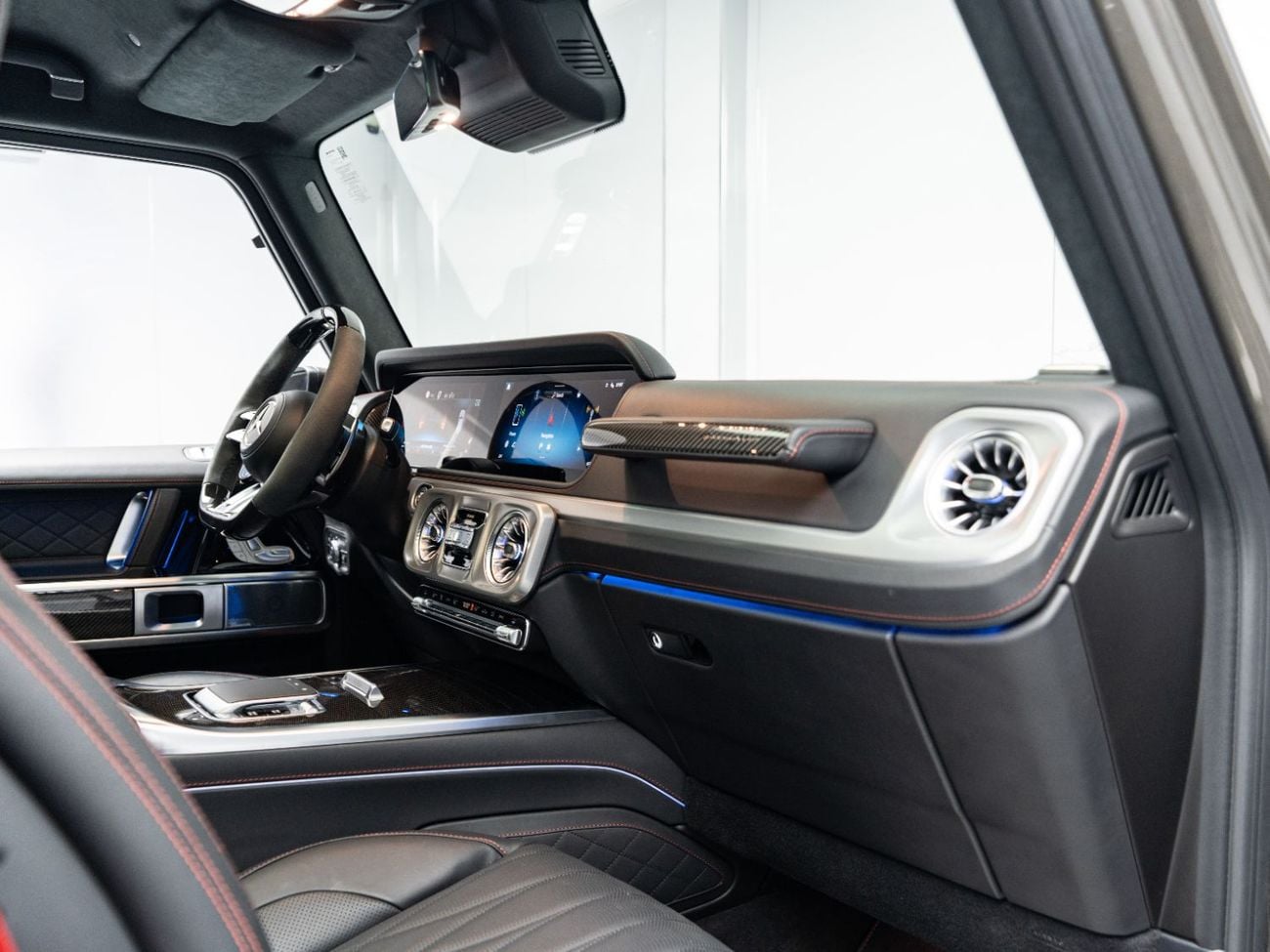 Mercedes Benz G63 AMG STD BUY NOW, PAY 2027 | THE BLACKLINE STANDARD | 2029 Mercedes Warranty + Service Contract, GCC
