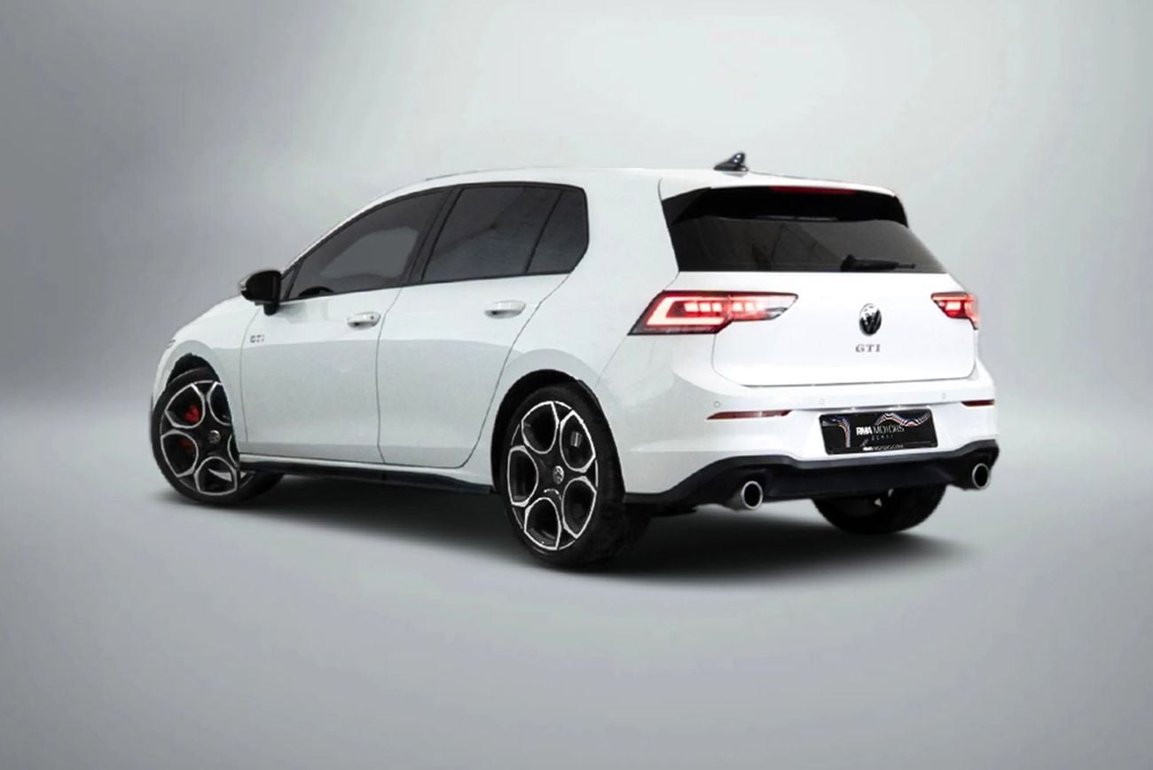 Volkswagen Golf STD Sport 2.0T