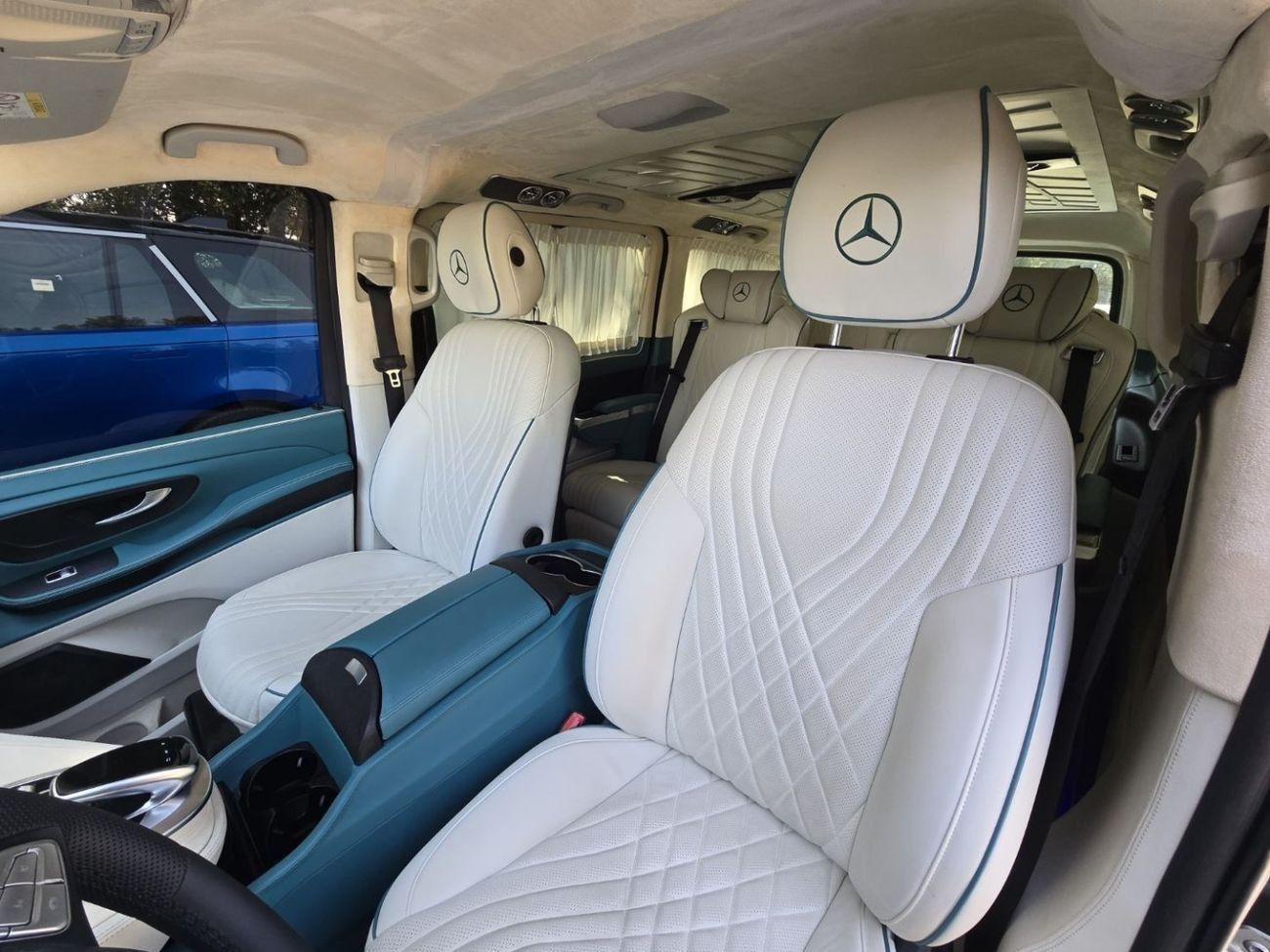 Mercedes-Benz V 250 Std 2.1L MERCECES V-250 2017 GCC VIP SEATS // PERFECT CONDITION