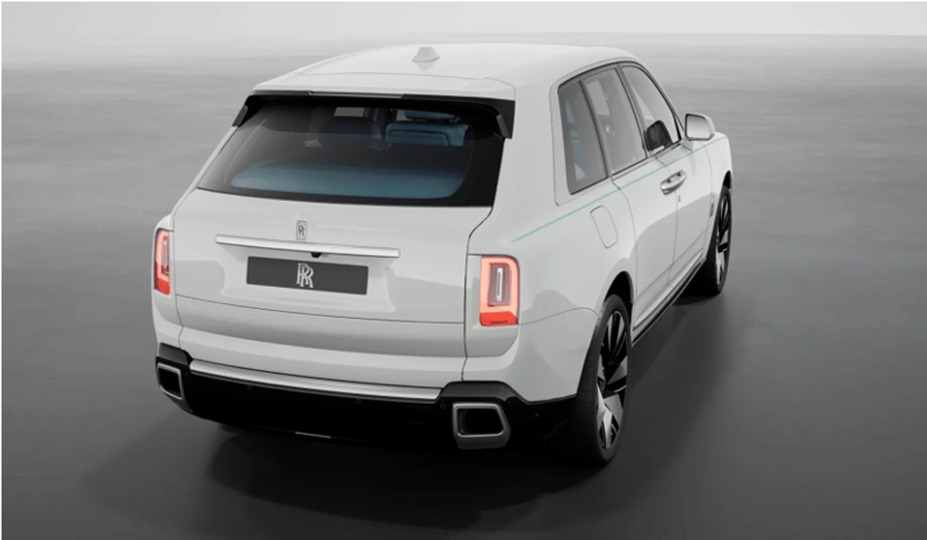 Rolls Royce Cullinan STD In LHD