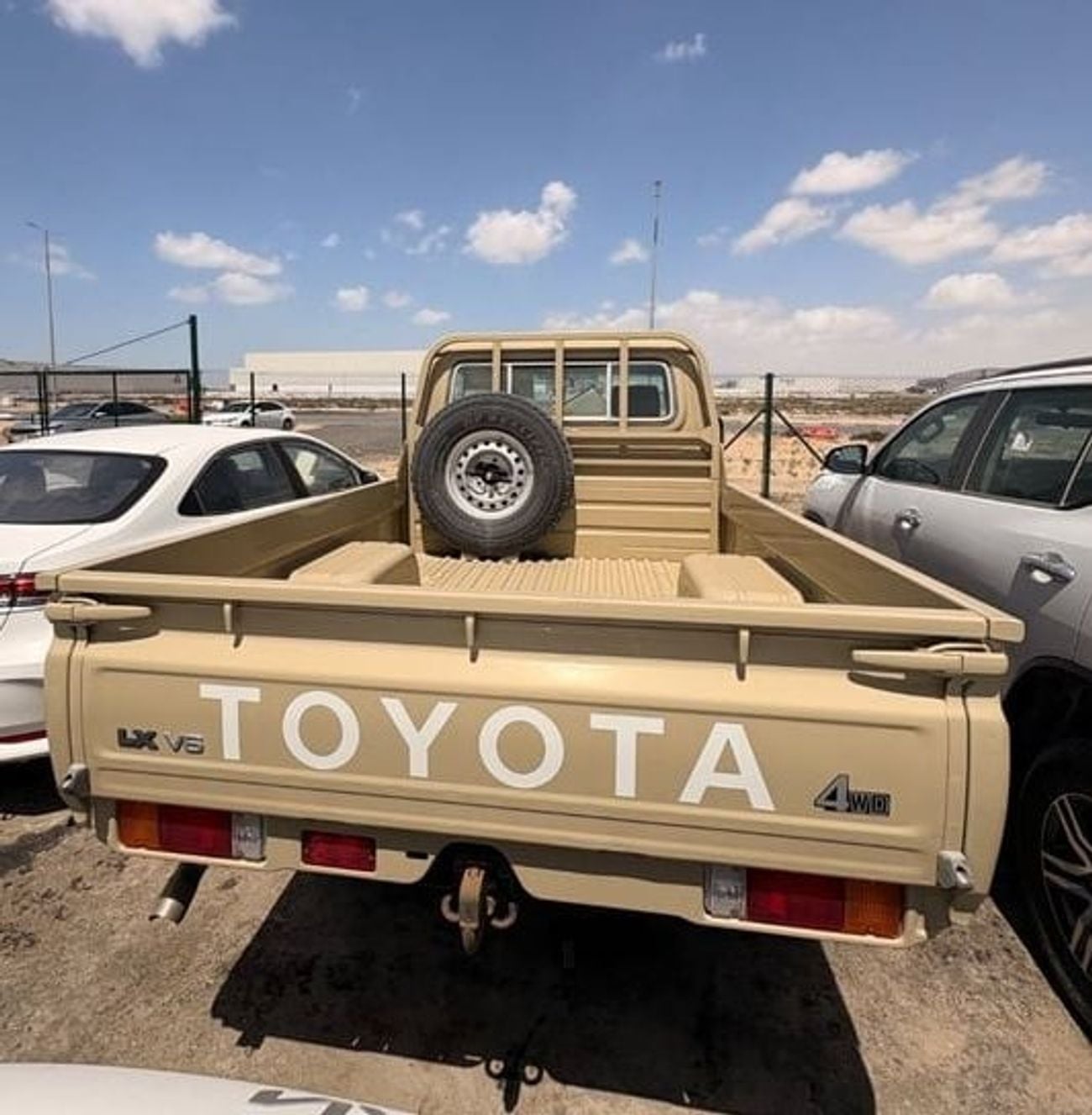 تويوتا لاند كروزر بيك آب PICKUP 70th LX1 4.0L