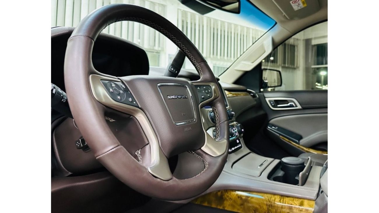 GMC Yukon Denali GCC .. Original Paint .. 6,2L .. Perfect Condition .. Full Options .