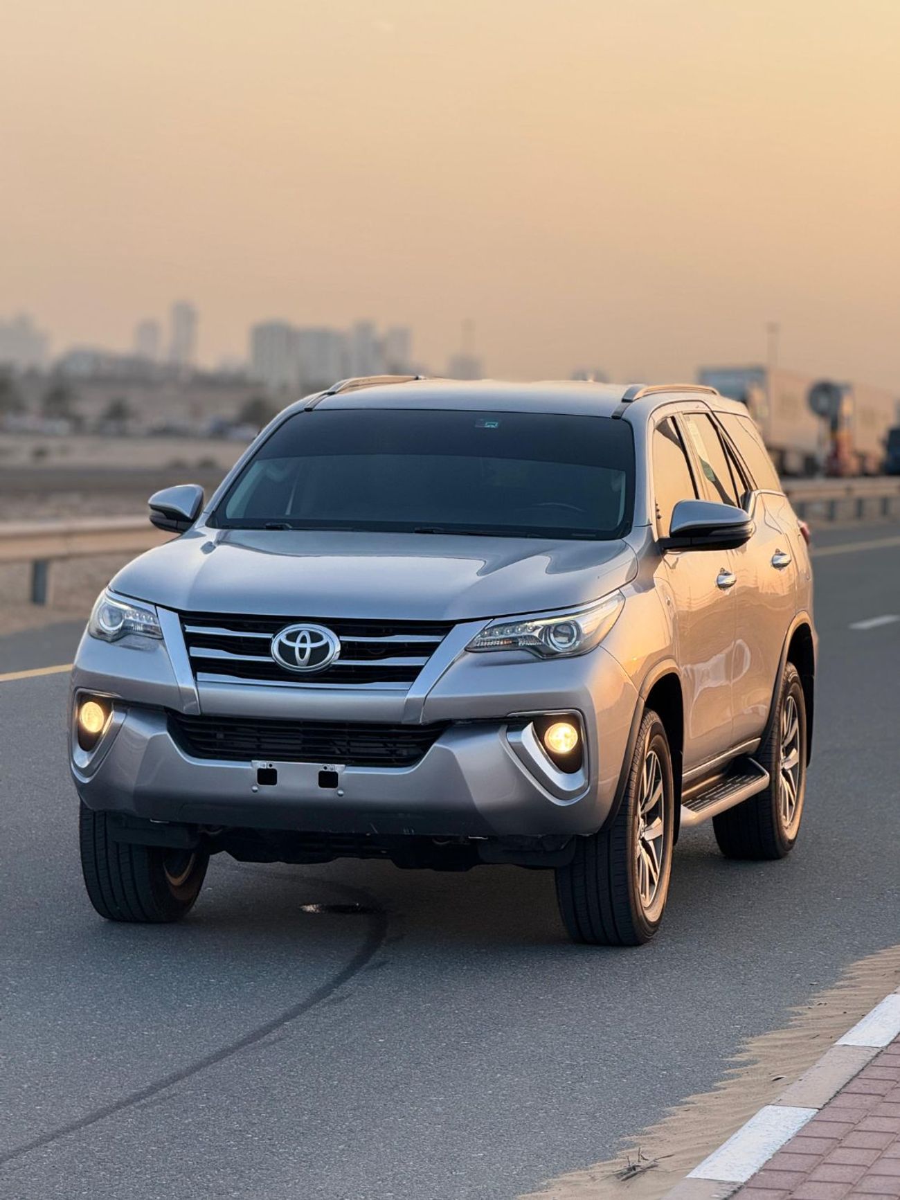 تويوتا فورتونر VXR 4.0L (278 HP)