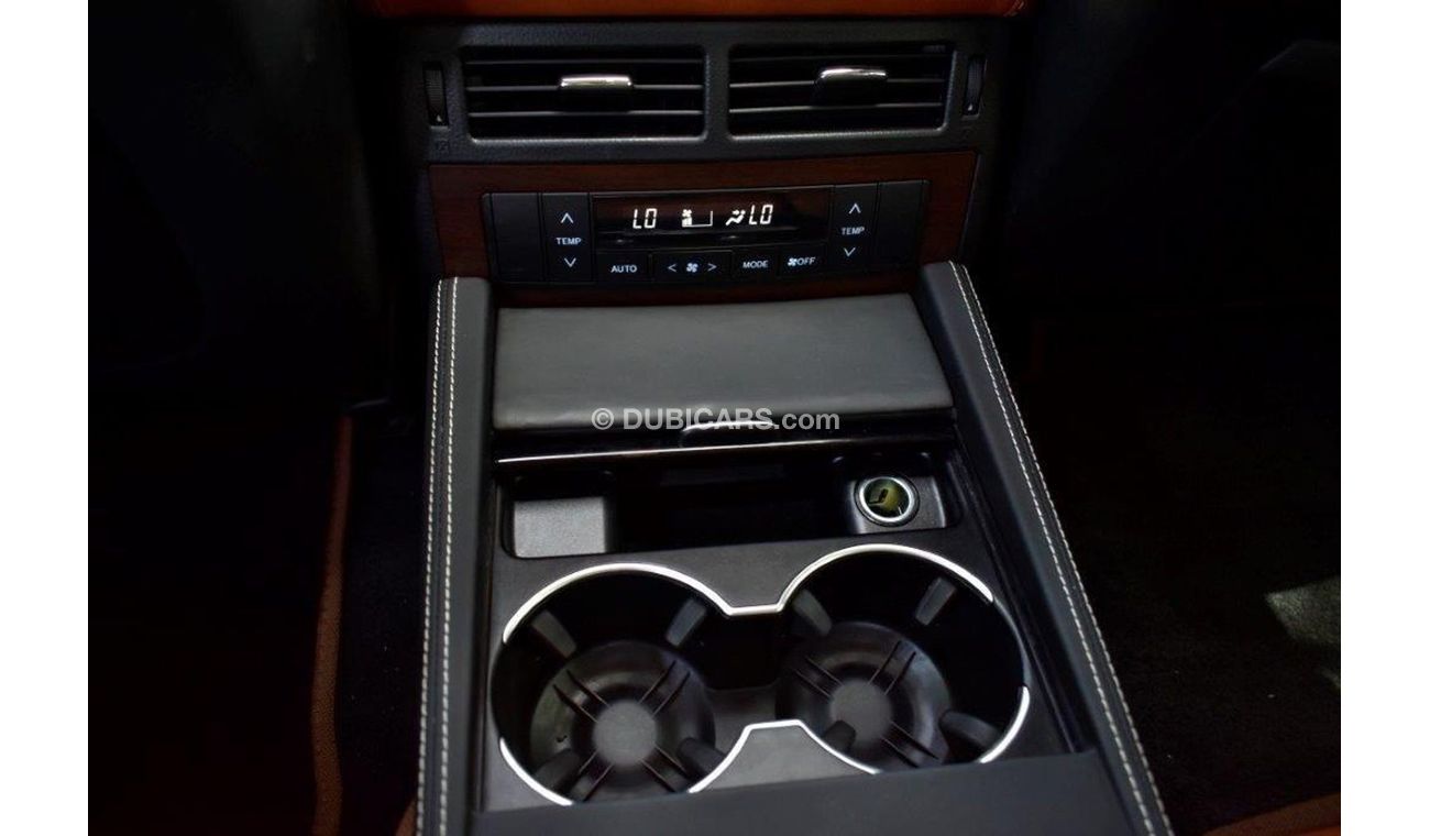 Toyota Land Cruiser LC200 Grand TouringS with Carat Individual Luxury Seats