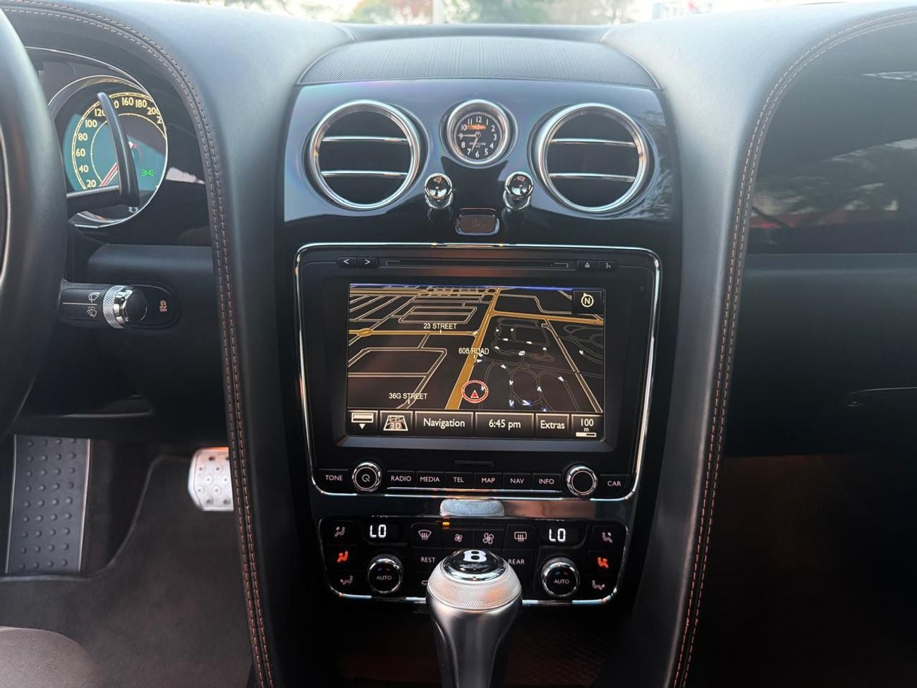 Bentley Continental SPORT UP Mulliner 6.0L Coupe Bentley Continental GT W12 2012 GCC Specs Full Service History in Low M