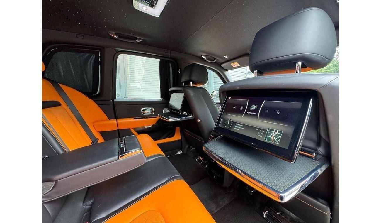 Rolls-Royce Cullinan 6.75 V12 Black Badge RIGHT HAND DRIVE