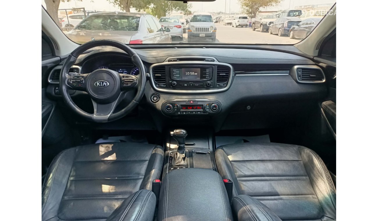 Kia Sorento 3.3L, Alloy Rims, Panoramic Roof, Parking Sensors, Leather Seats, Driver Power Seat (LOT # 2426)