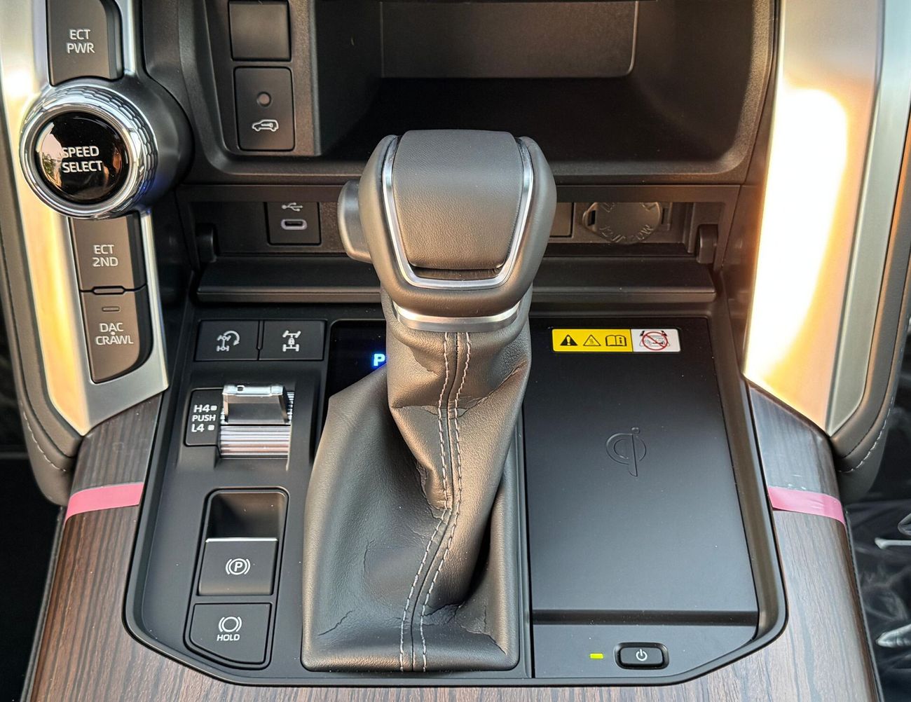 تويوتا لاند كروزر GXR | 4.0L Full Option | Digital Meter | SUNROOF | CODE# GXR42H