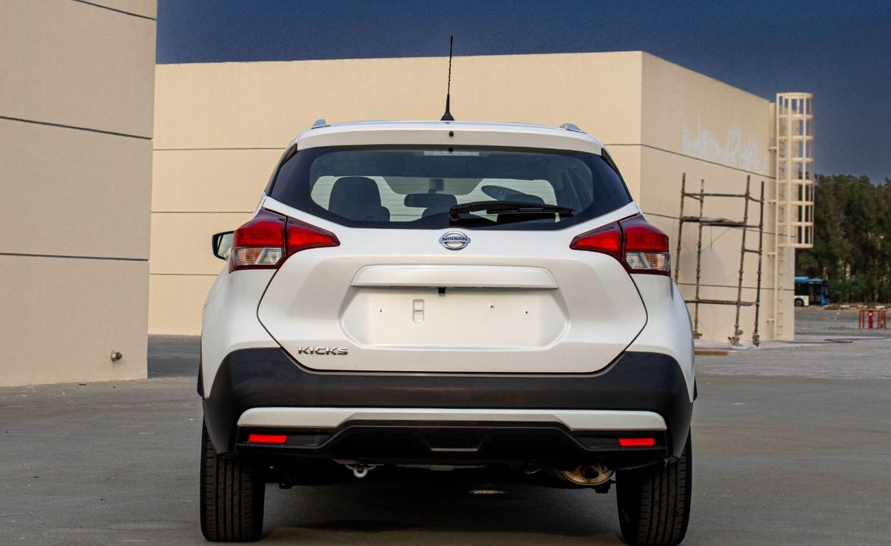 نيسان كيكس سيارة نيسان كيكس SV (P15) موديل 2020، 5 أبواب، محرك بنزين 4 سلندر سعة 1.6 لتر، ناقل حركة أوتوماتيكي،