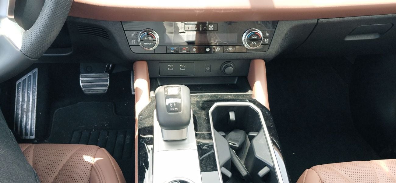 ميتسوبيشي آوتلاندر P Line 2.5L Petrol 4WD 2026YM