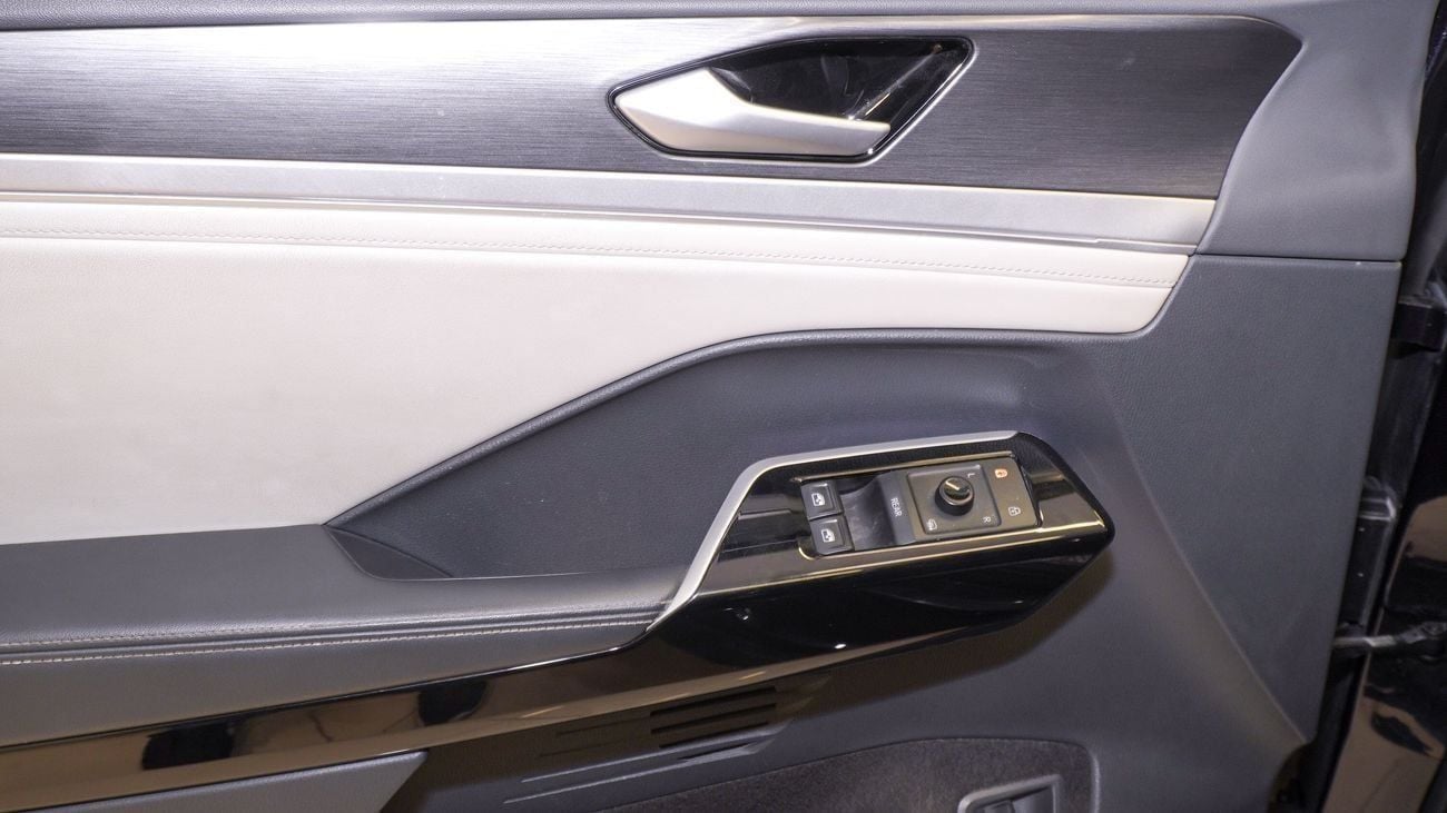 Volkswagen ID.6 Pure+