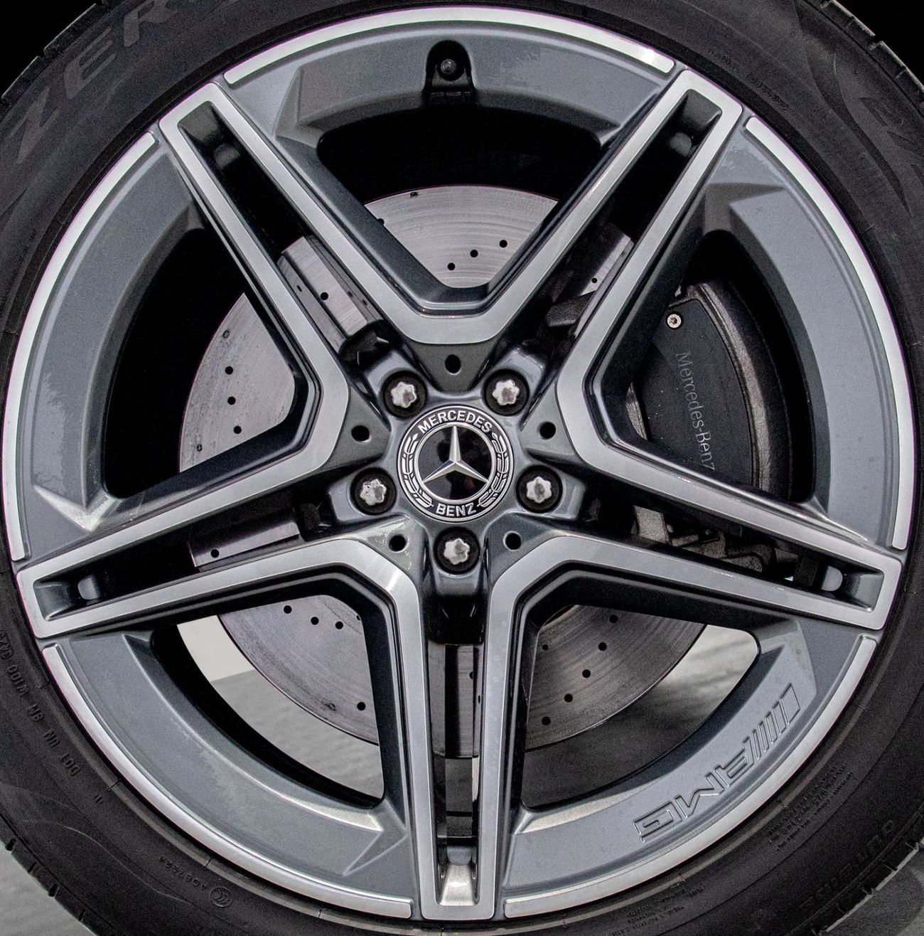 مرسيدس بنز GLS 580