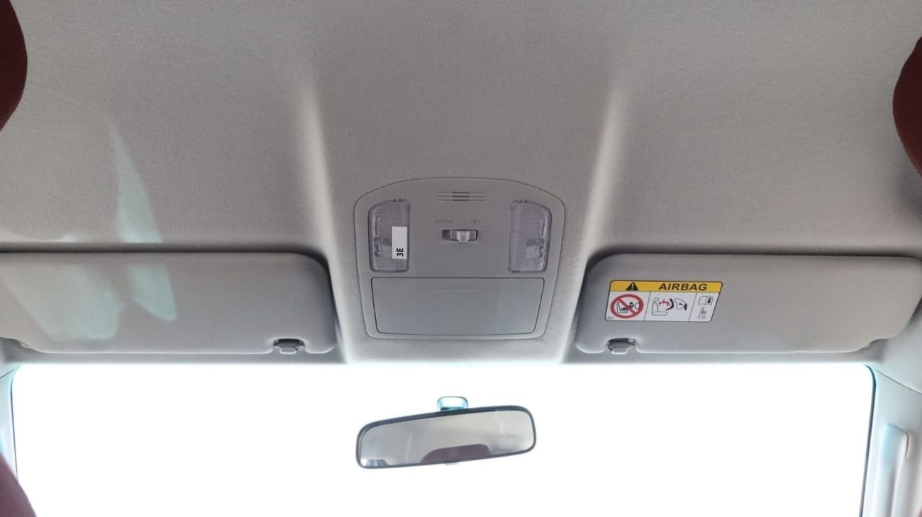 Toyota Hilux DLX 2.4L