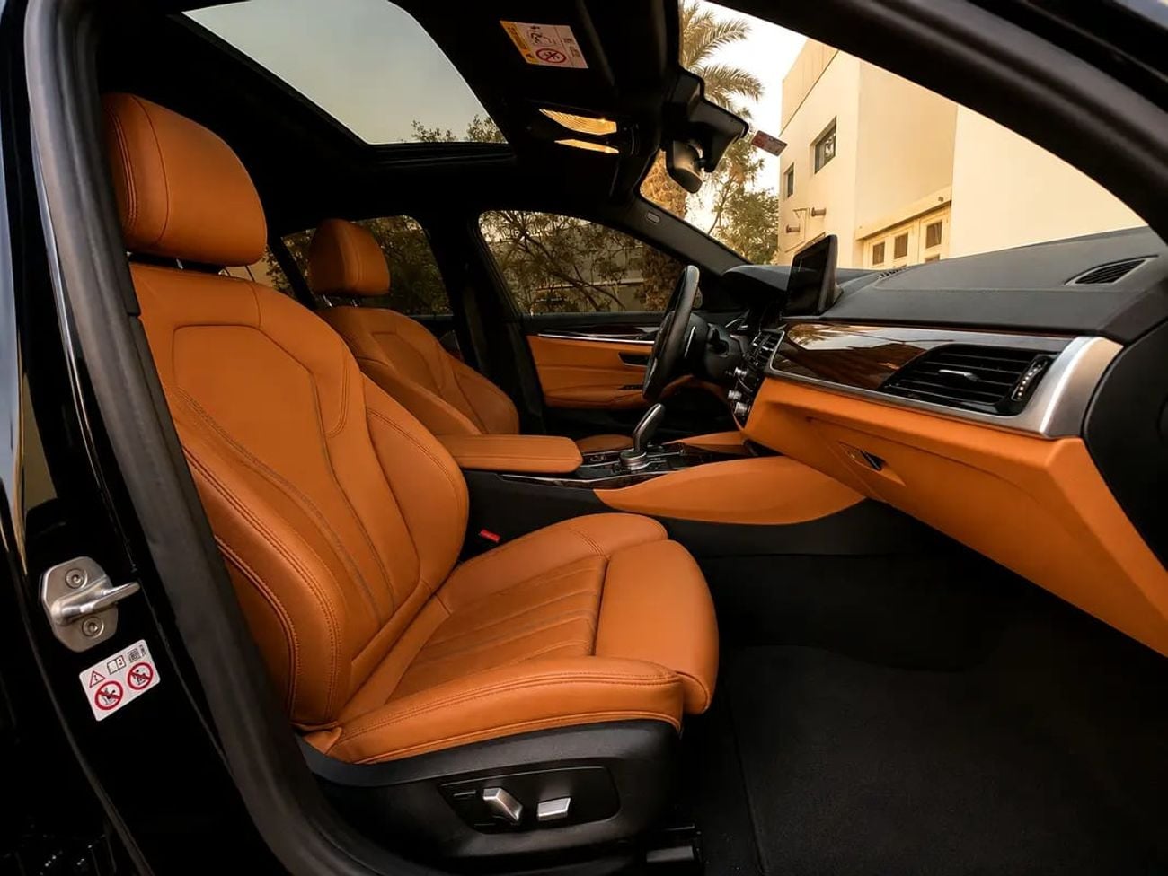 بي أم دبليو 530i M SPORT