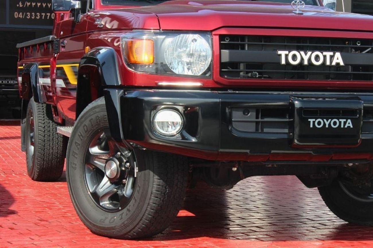 Toyota Land Cruiser Pick Up