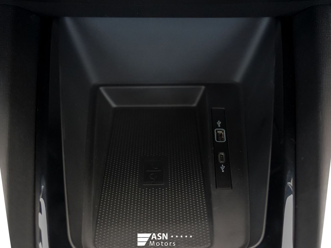 سكودا أوكتافيا PRO TSI280 Luxury Edition 2025 (Export Price)