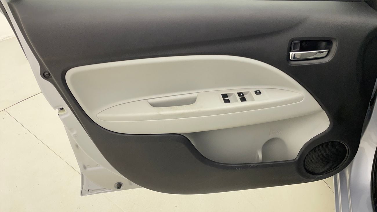 ميتسوبيشي اتراج GLX HIGHLINE 1.2 | بدون دفعة مقدمة | اختبار القيادة في المنزل