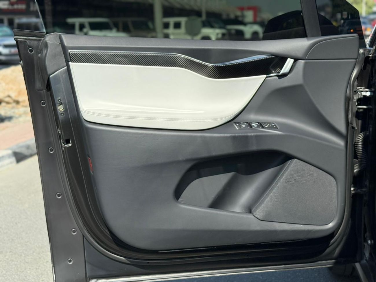 تسلا موديل اكس Long Range (AWD)