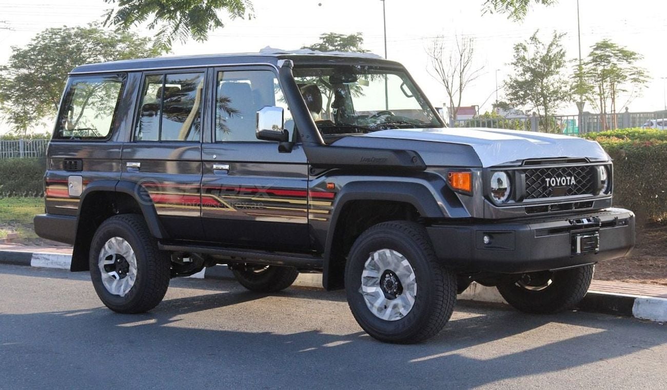 Toyota Land Cruiser 70 2025 Model Toyota Land Cruiser Hardtop LC76, 2.8L Diesel 4WD 6A/T