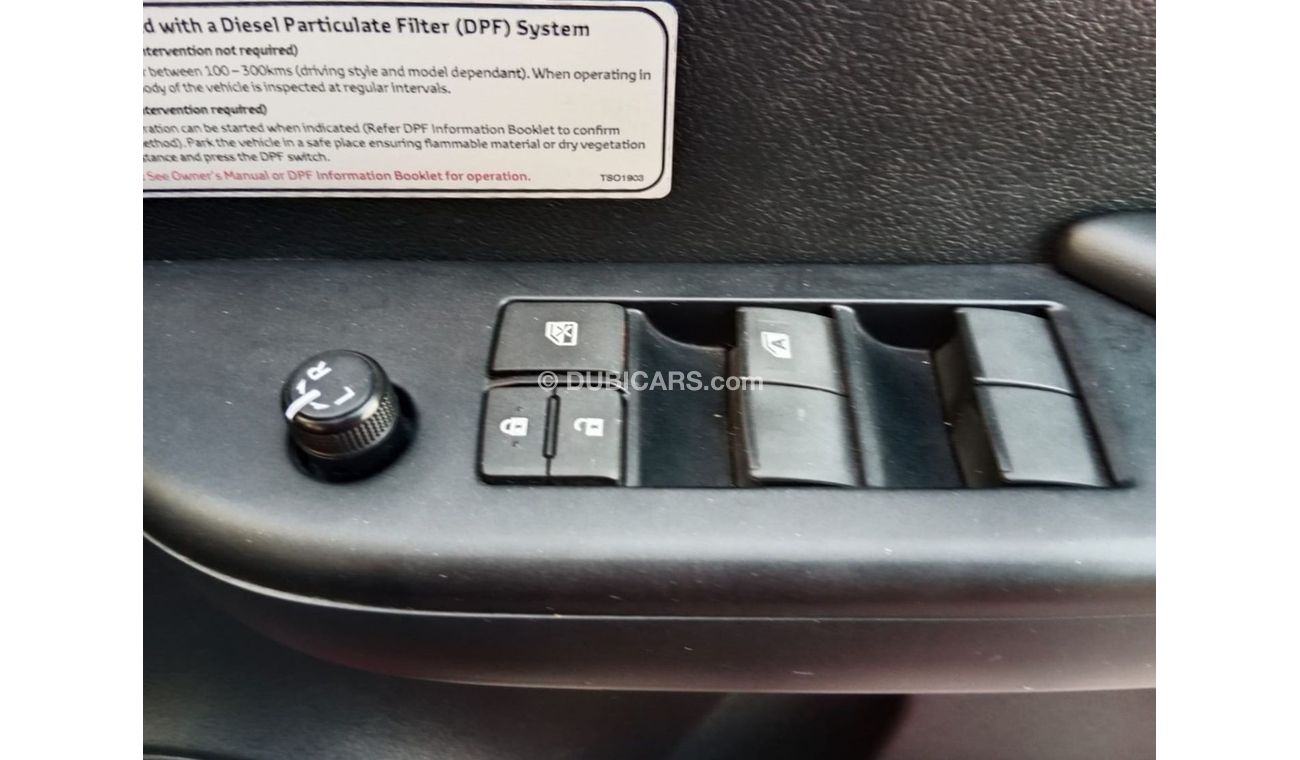 تويوتا هيلوكس TOYOTA HILUX PICK UP RIGHT HAND DRIVE (PM1193)