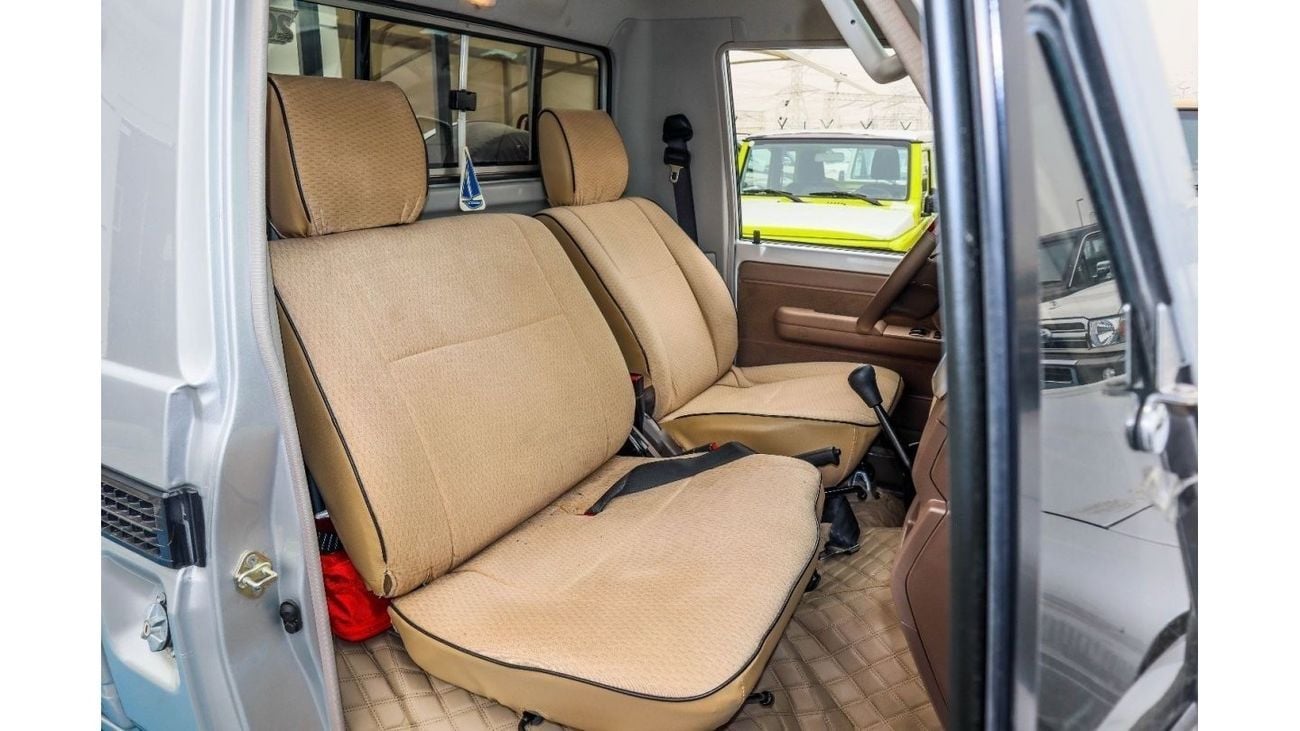 Toyota Land Cruiser Pick Up 2023 MODEL TOYOTA LAND CRUISER 79 SINGLE CAB PICKUP LX V6 4.0L PATROL 4WD MANUAL TRANSMISSION