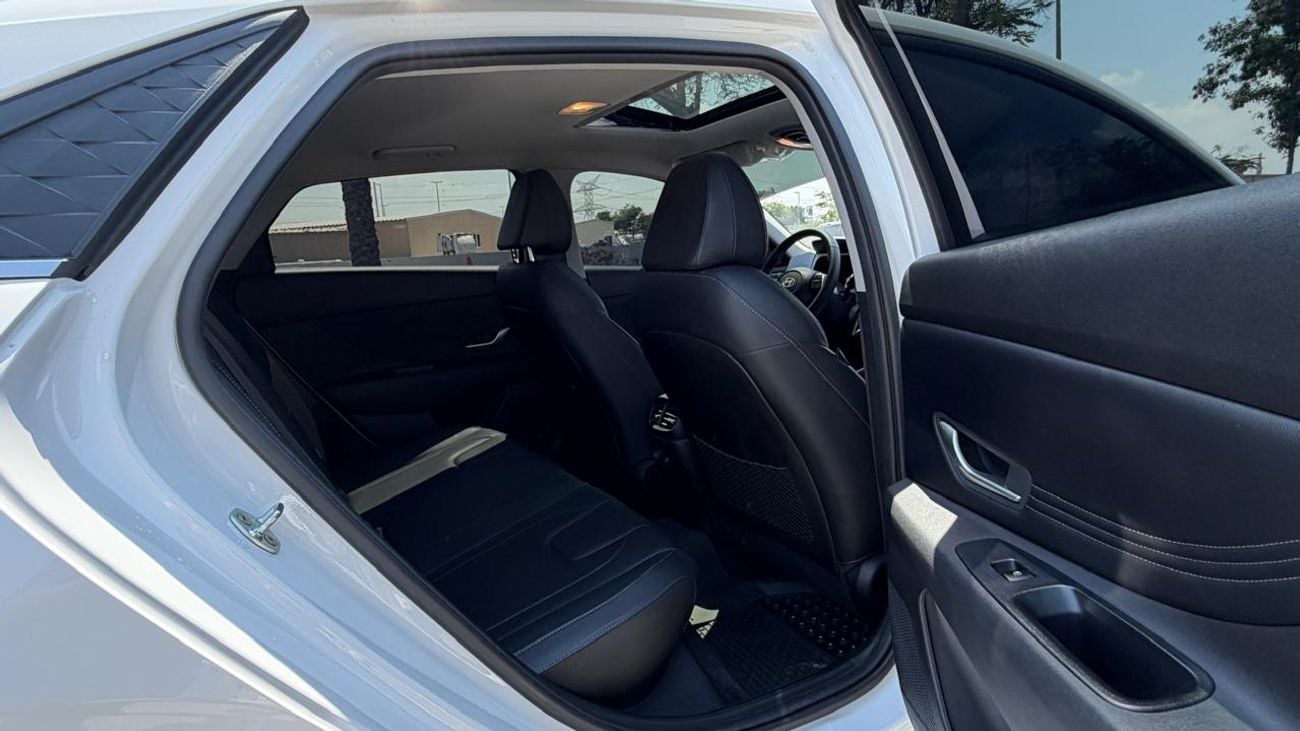 هيونداي إلانترا GL 1.6L