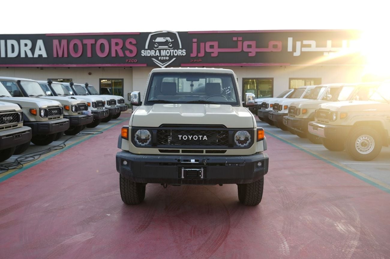 تويوتا لاند كروزر بيك آب TOYOTA LAND CRUISER 79 SINGLE CAB PICKUP PETROL 4.0L V6 4WD MT MODEL 2025 WINCH DIFF-LOCK