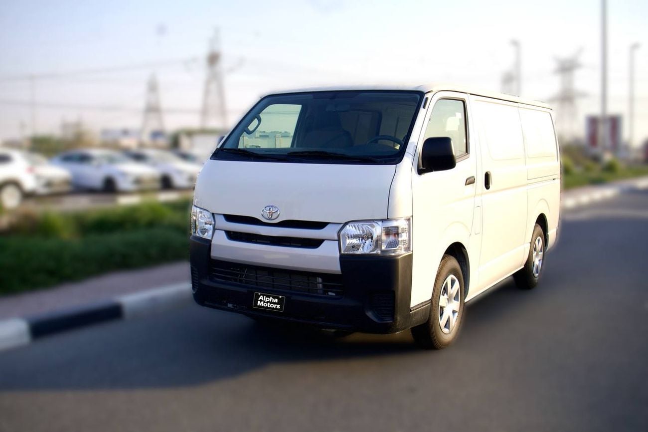 Toyota Hiace DLS - STD ROOF