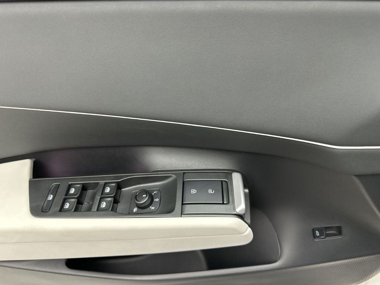 Volkswagen Jetta HIGHLINE Jetta Comfortline 1.5L | Ex-Demo | Adaptive Cruise Control | Lane & Side Assist | Digital C