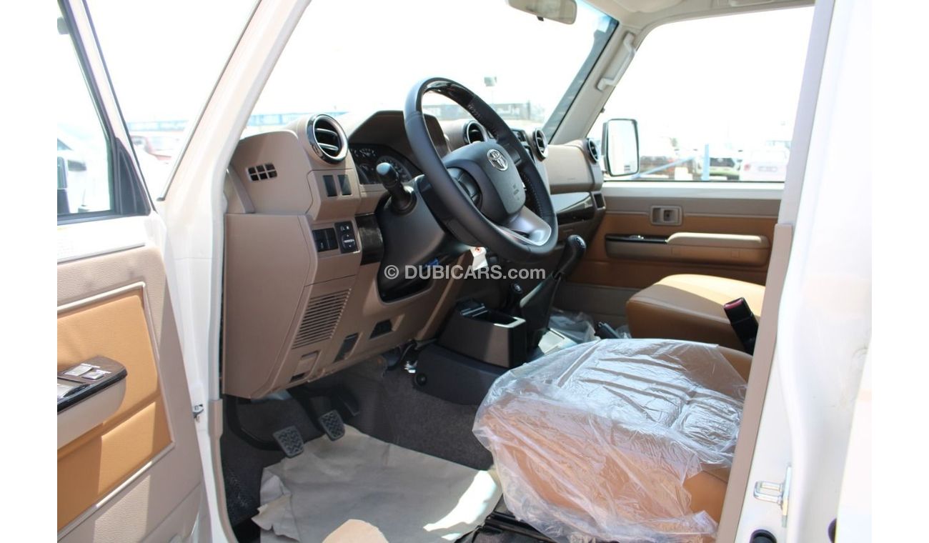 Toyota Land Cruiser 70 LHD - TOYOTA LAND CRUISER  76 4.5L V8 DIESEL 4WD LX MT - FO - W/ WINCH DIFF