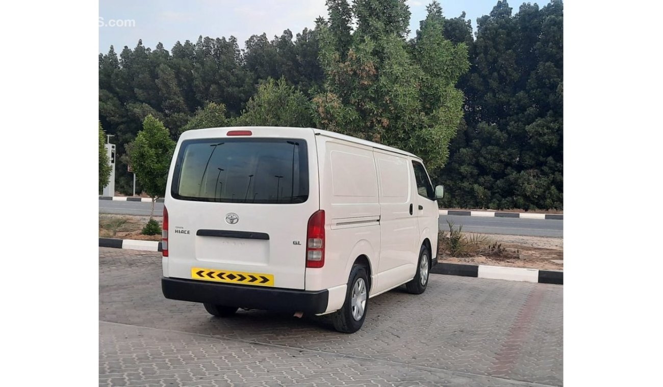 Toyota Hiace 2015 Van Ref#771