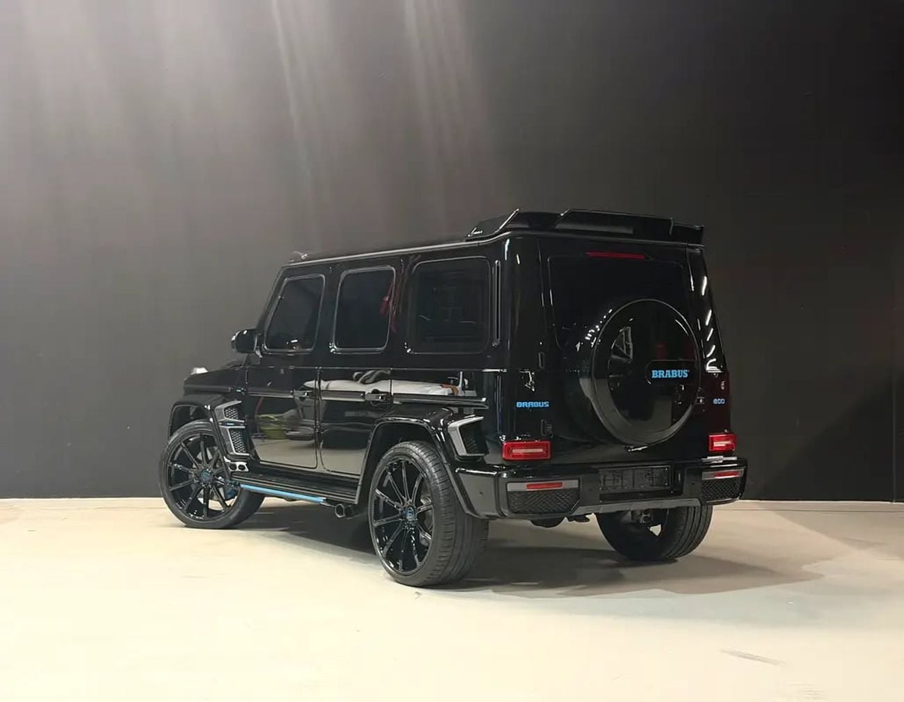BRABUS 700 - Mercedes-AMG G 63 G-Class Original Brabus G 700 | GCC Specs
